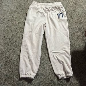 White American Eagle sweatpants in the size L